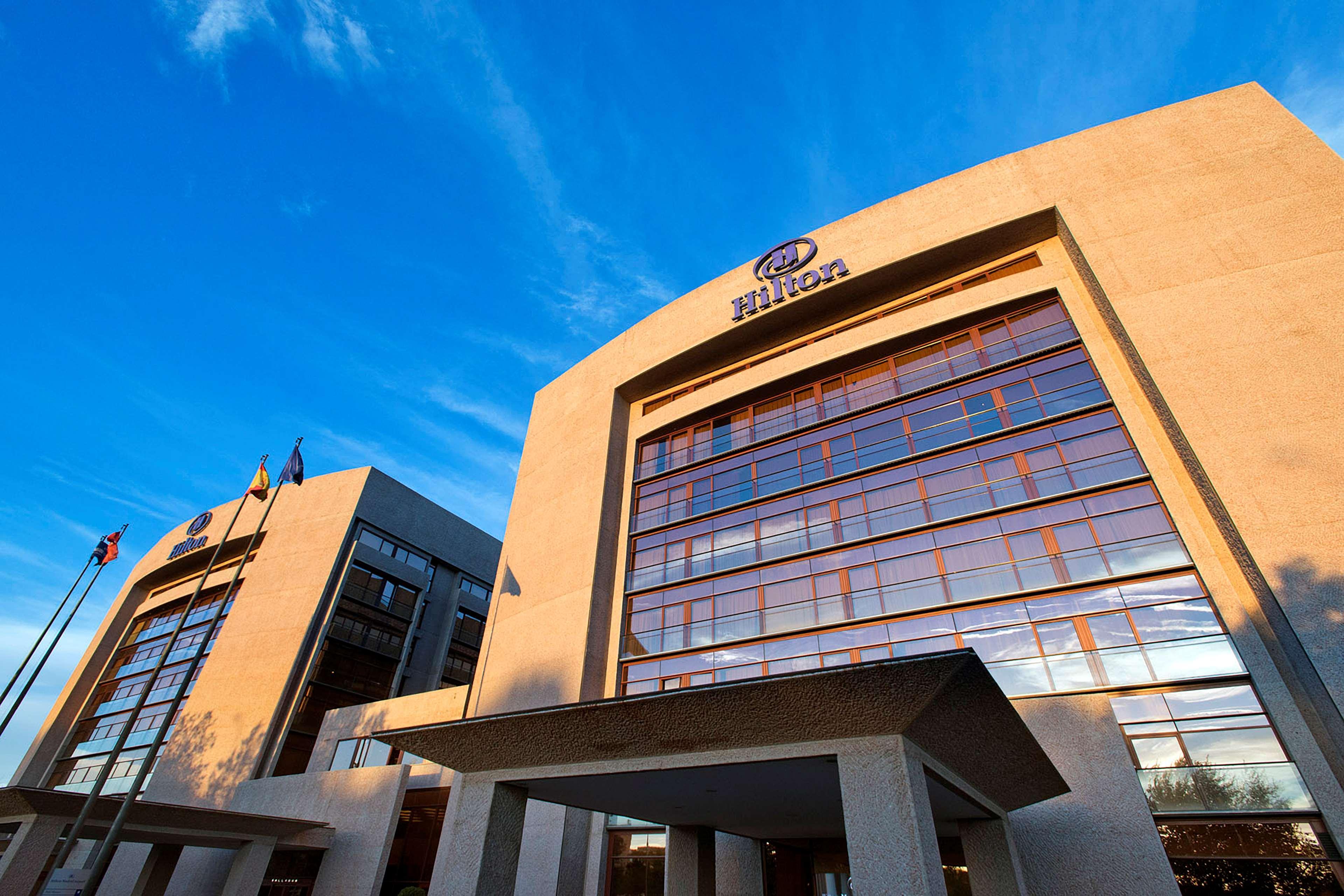 Hilton Madrid Airport Hotel Екстериор снимка