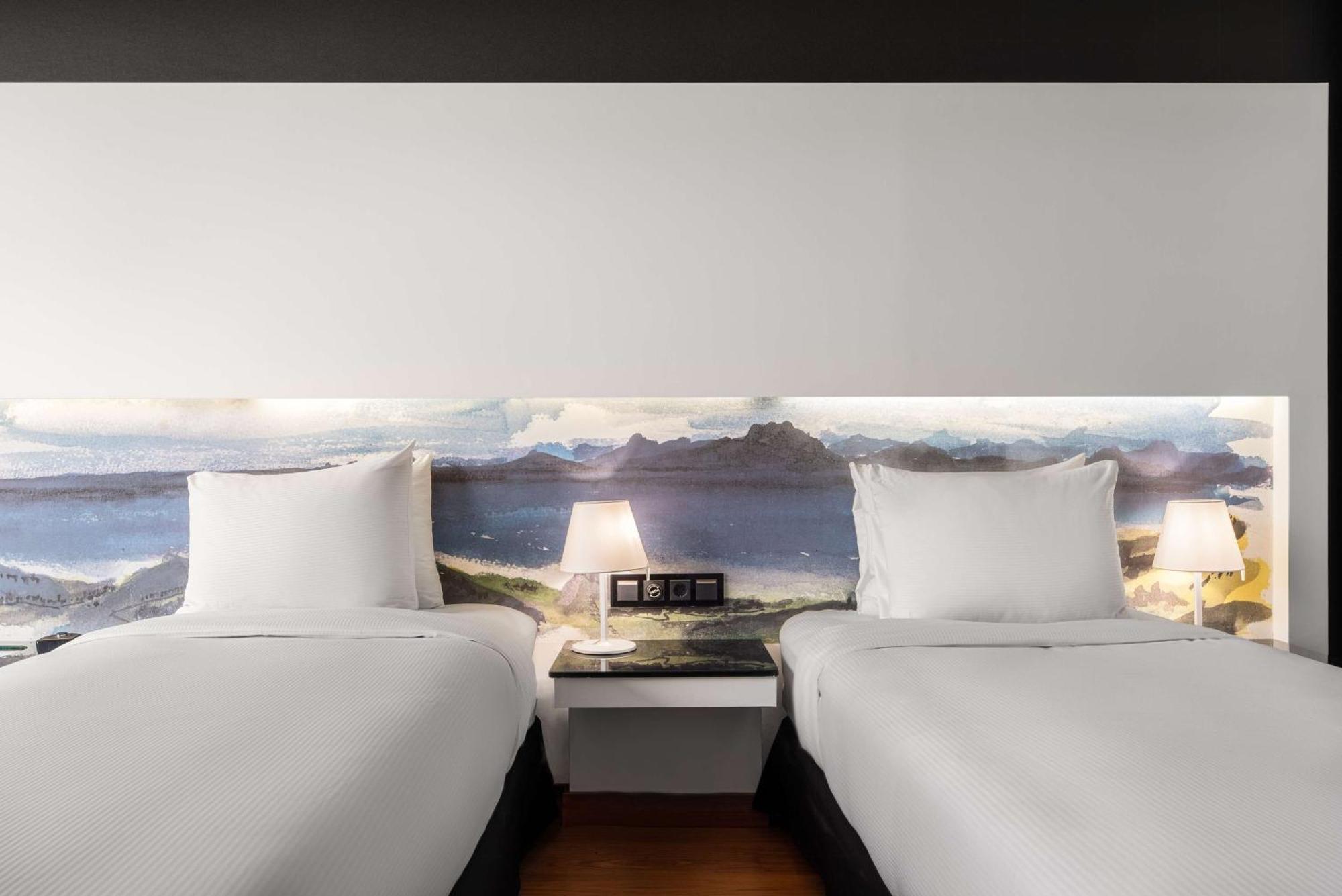 Hilton Madrid Airport Hotel Екстериор снимка