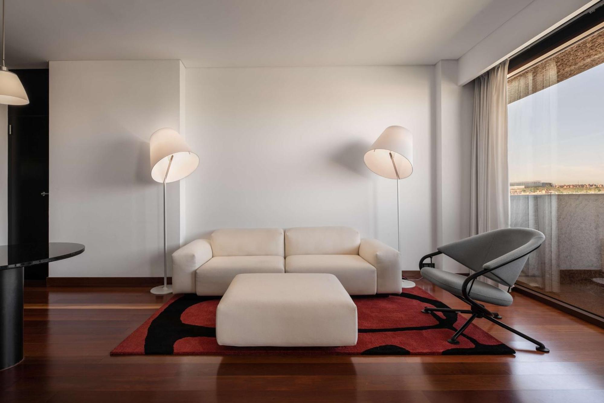 Hilton Madrid Airport Hotel Екстериор снимка